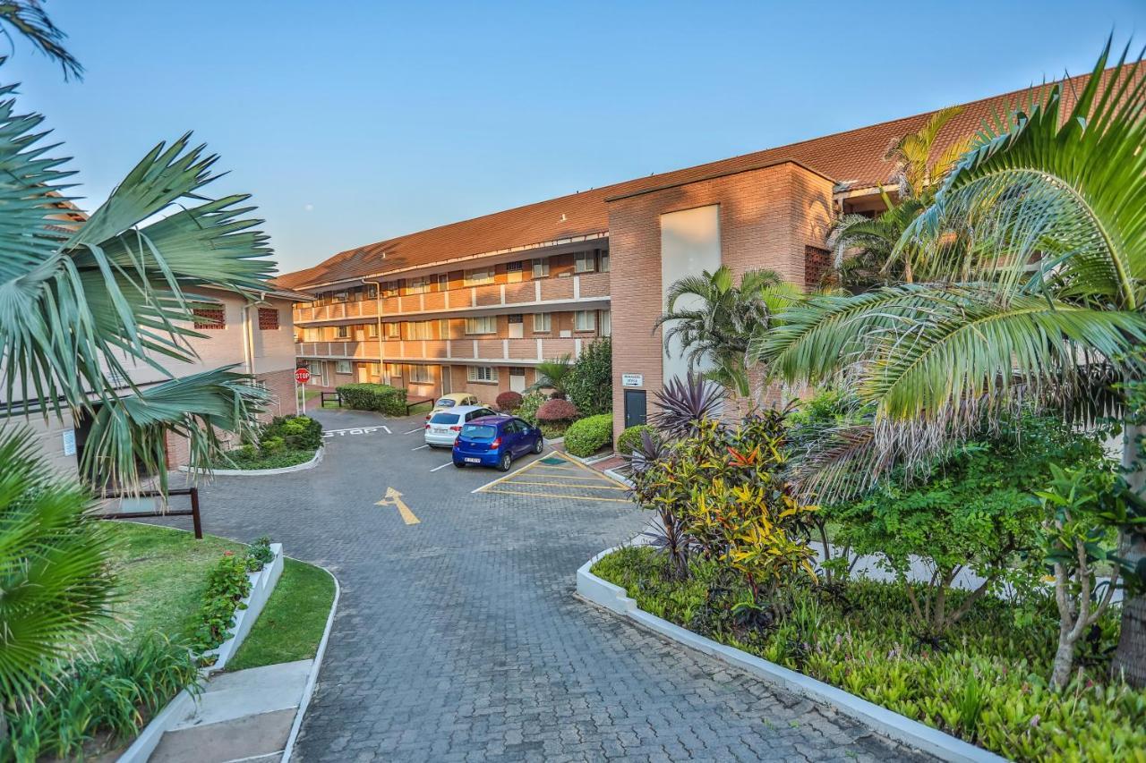 302 Kenwyn On Sea- Luxury Beachfront Getaway Apartment Ballito Exterior photo